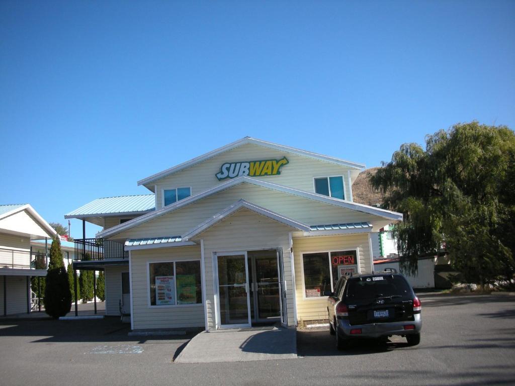 Cache Creek Inn Esterno foto