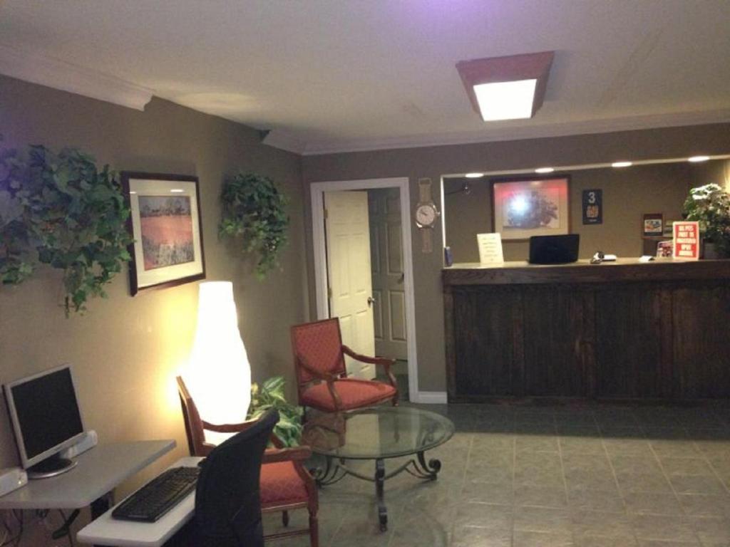 Cache Creek Inn Esterno foto