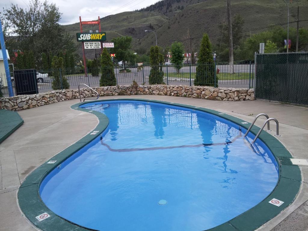 Cache Creek Inn Esterno foto