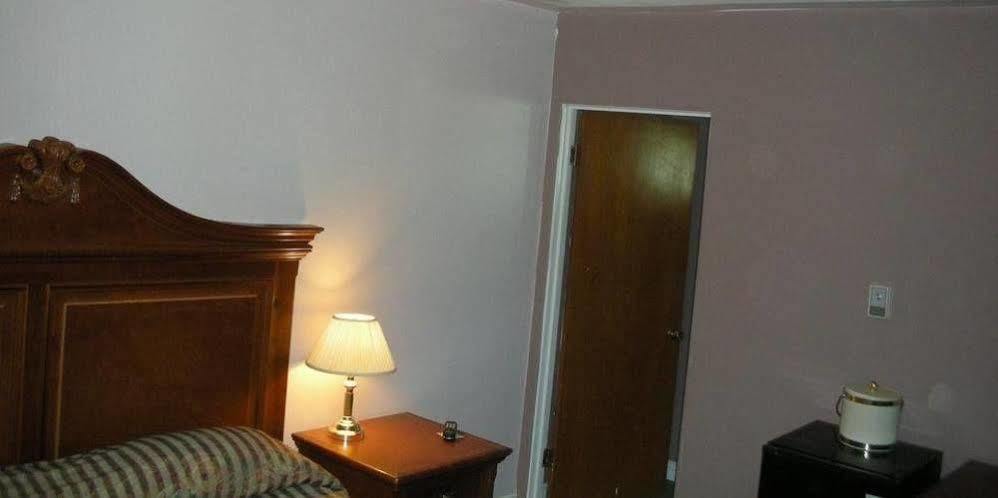 Cache Creek Inn Esterno foto